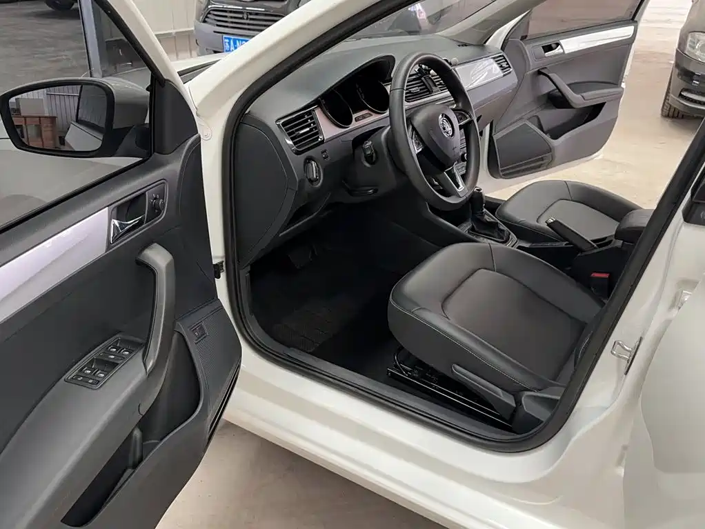 Škoda Rapid 2021 2020 1.5L Automatic Comfort Edition