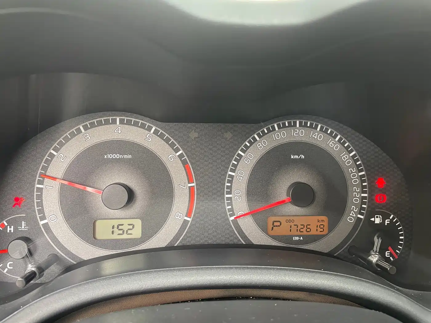 Фото 9 - Toyota Corolla