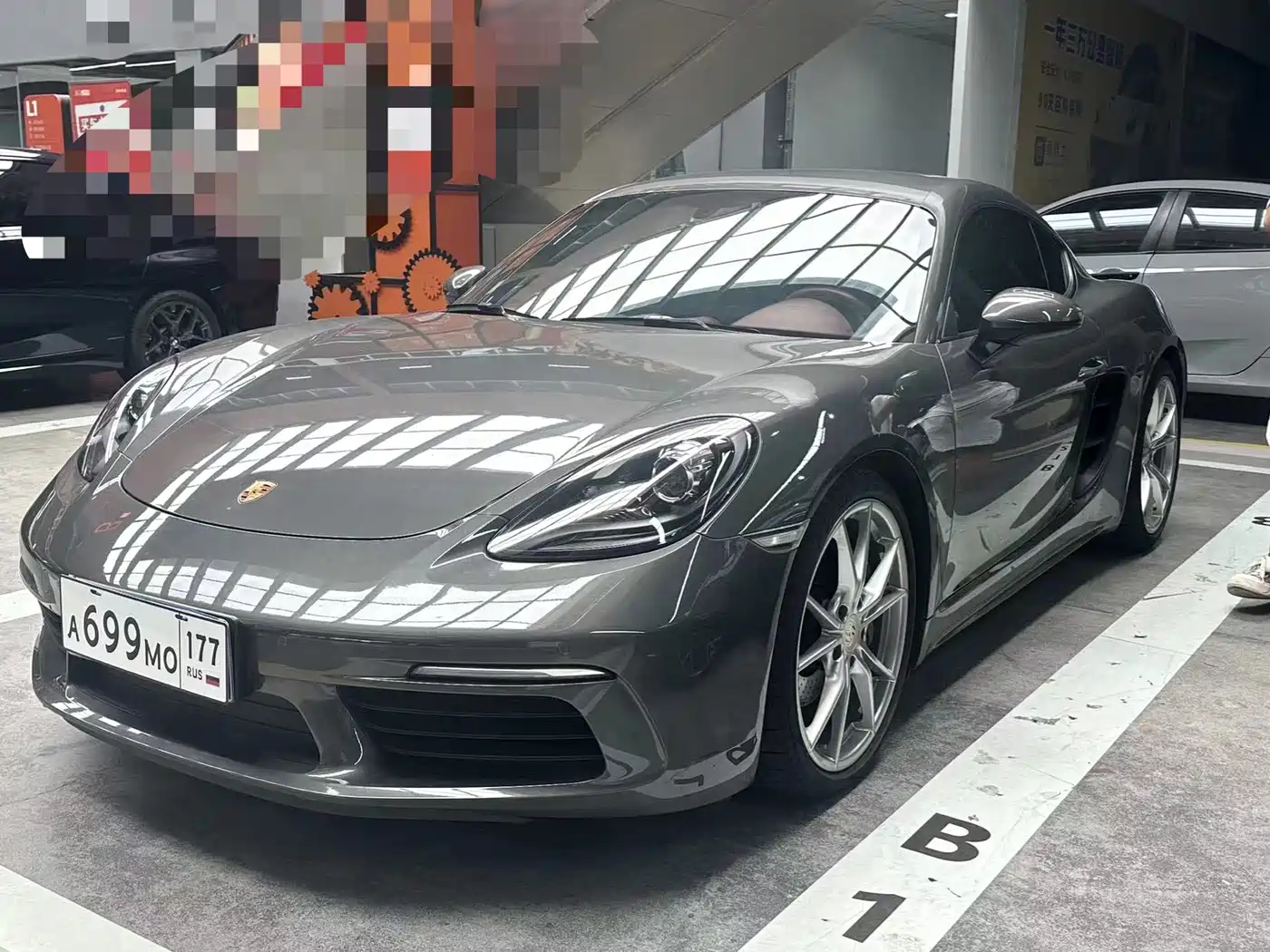 Porsche 718
