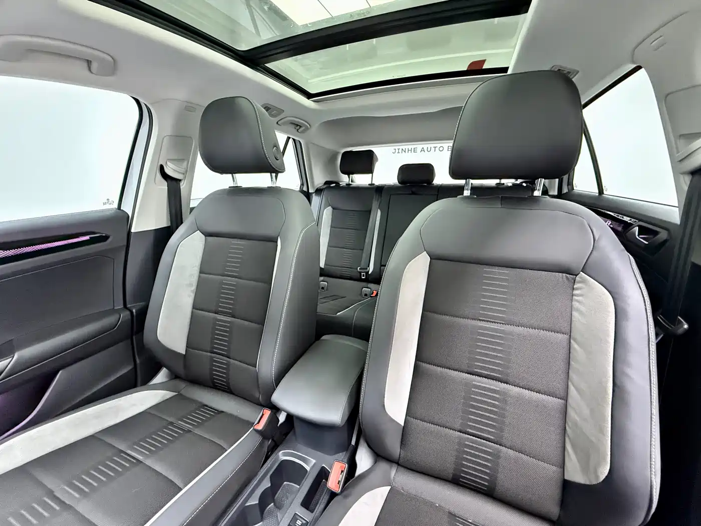 Volkswagen T-ROC 2021 Facelift 280TSI DSG 2WD Comfort Smart Connect Edition фото 11