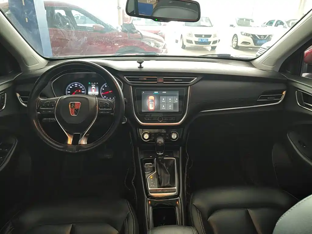 Фото 10 - Roewe RX3