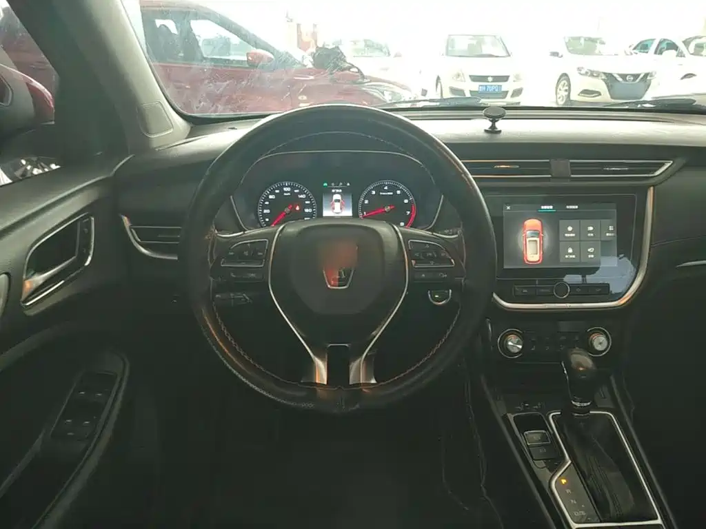 Фото 11 - Roewe RX3