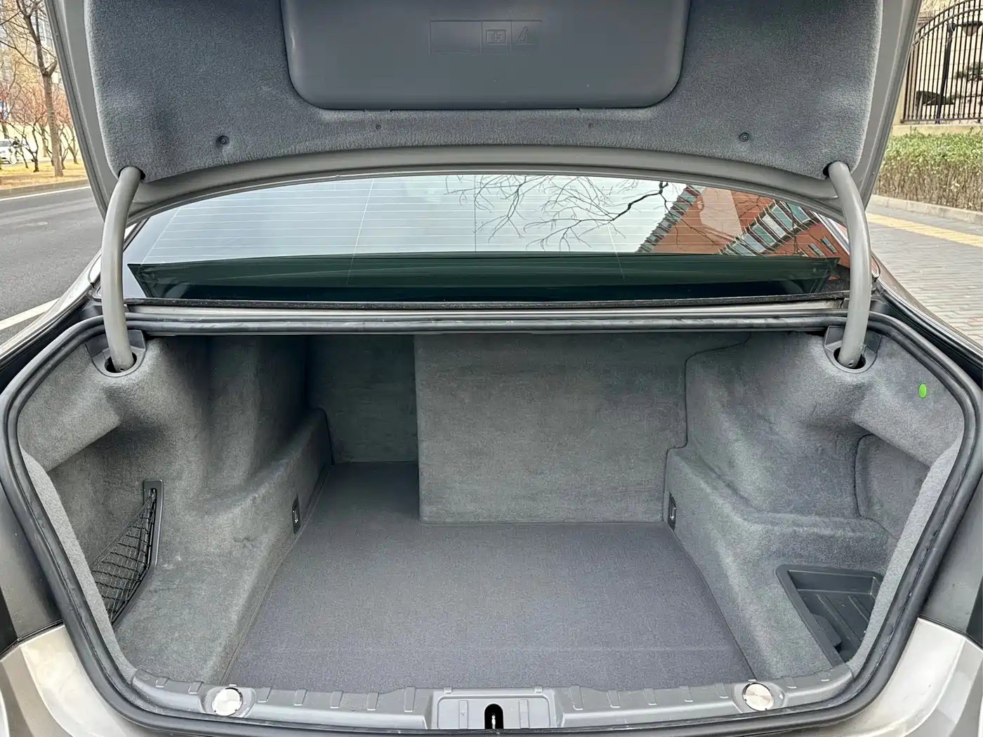 BMW 7 Series 2009 740Li Luxury фото 15