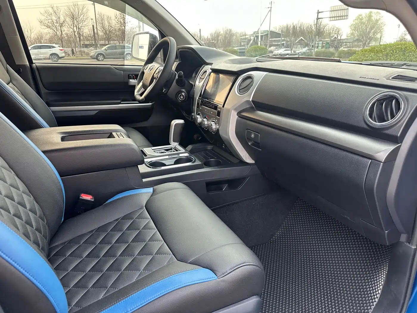 Toyota Tundra 2014 5.7L TRD Pro фото 9