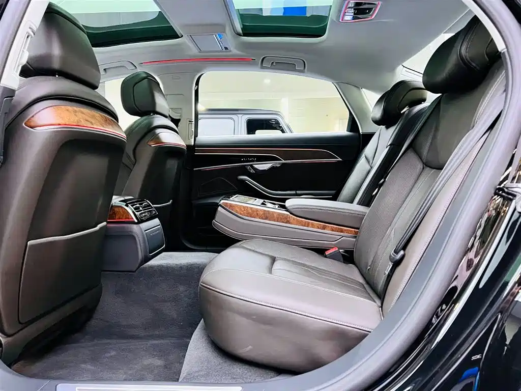 Audi A8 2019 Facelift Plus A8L 55 TFSI quattro Luxury фото 16