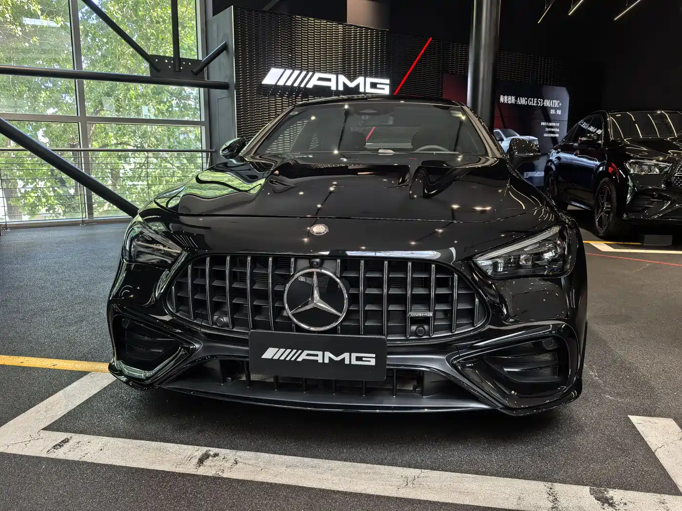 Mercedes-Benz Mercedes-AMG CLE 2025 Model Year Facelift AMG CLE 53 4MATIC+ Coupe фото 2