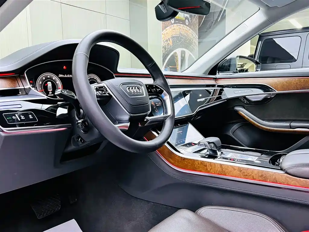 Audi A8 2019 Facelift Plus A8L 55 TFSI quattro Luxury фото 8