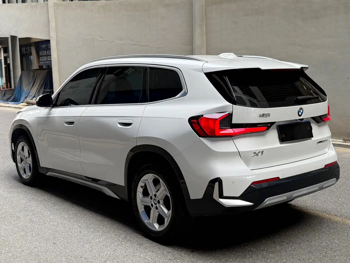 Фото 6 - BMW X1