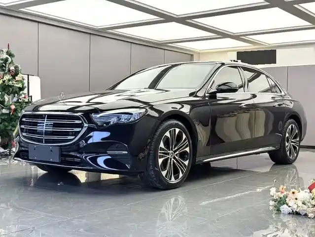 Mercedes-Benz E-Class 2025