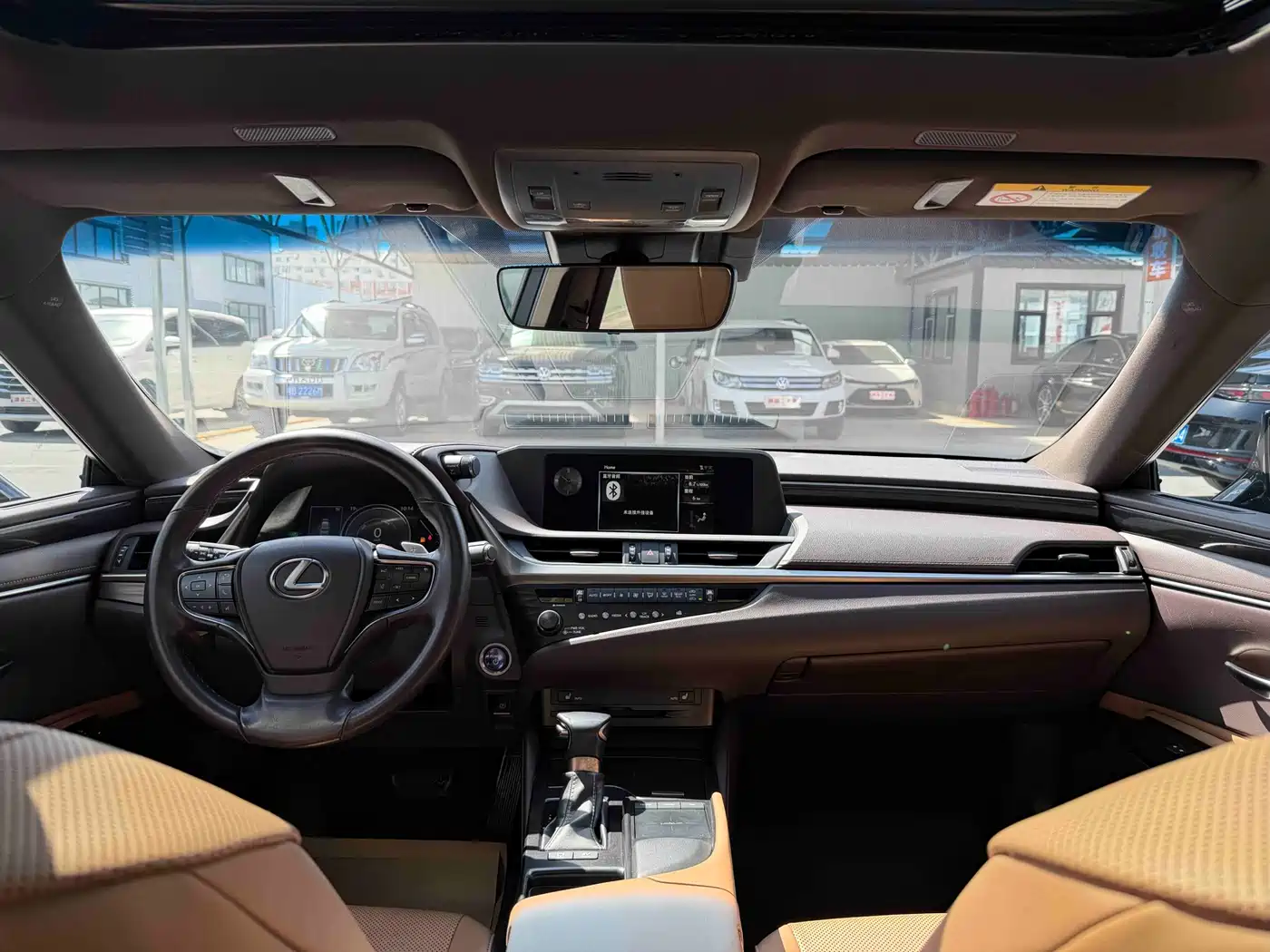 Lexus ES 2018 300h Excellence Edition China V фото 14