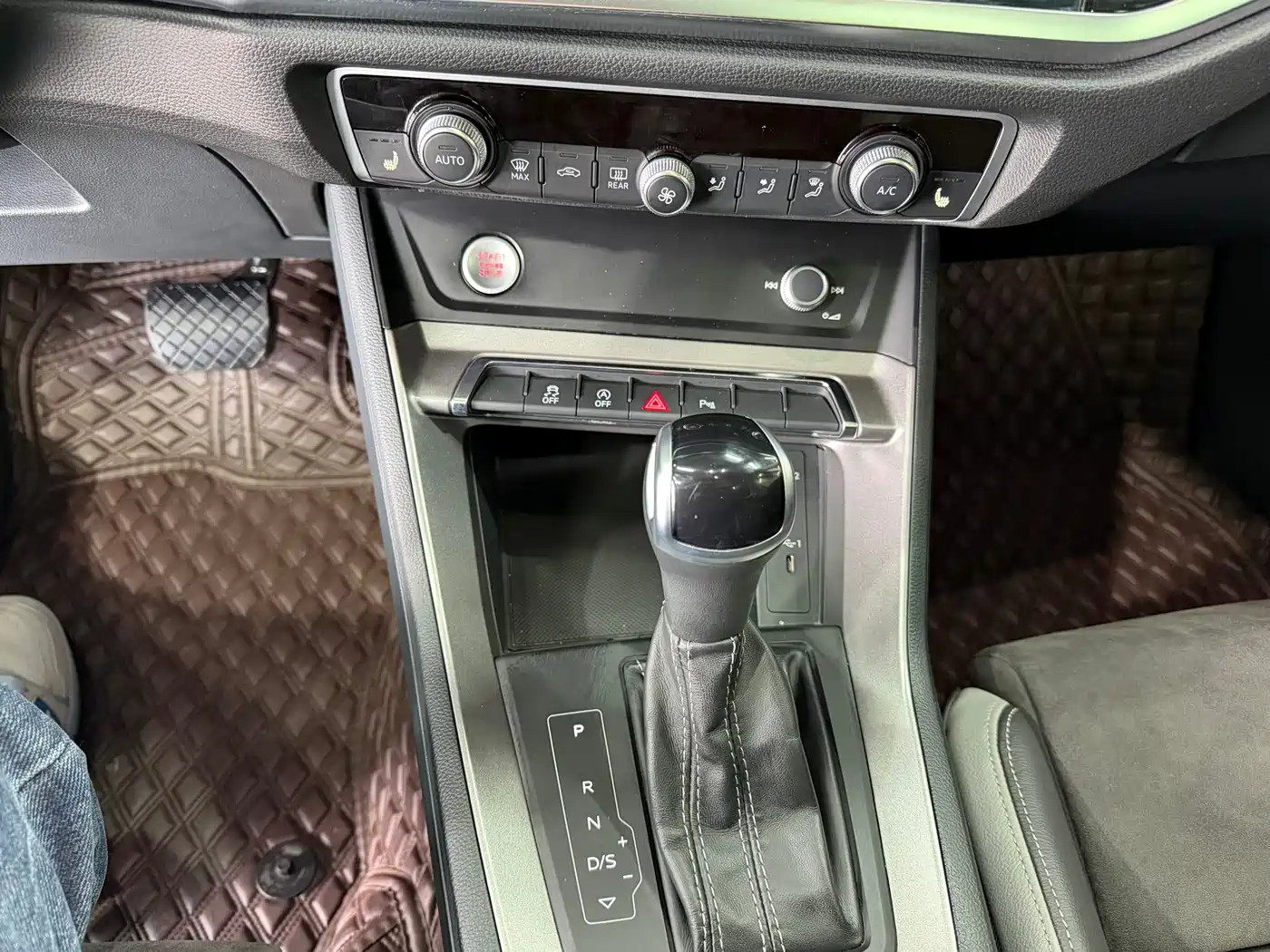 Audi Q3 2022 35 TFSI Progressive Dynamic фото 12