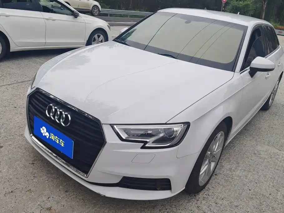 Фото 1 - Audi A3
