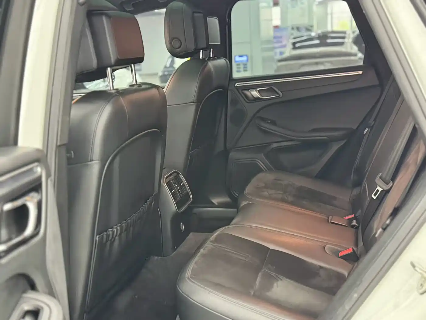 Porsche Macan 2017 Macan 2.0T фото 6