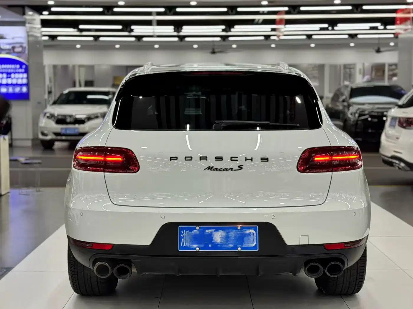 Porsche Macan 2017 Macan 2.0T фото 8