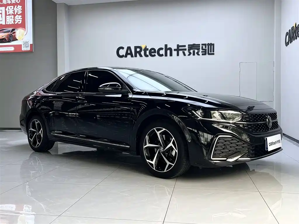 Volkswagen Passat 2024 330TSI Starlight Elite Edition фото 3
