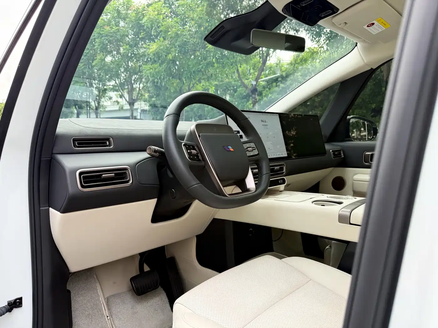 Li Auto MEGA 2025 2025 Model Home Family Special Edition