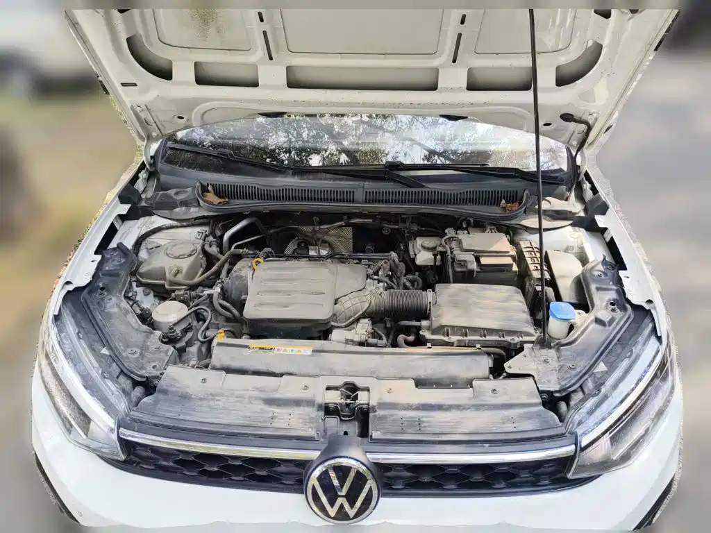 صورة 9 - Volkswagen Lavida