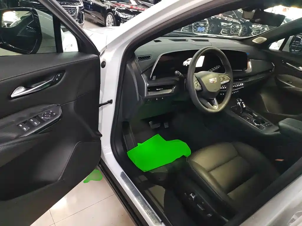 Cadillac XT4 2025 2024 28T 2WD Premium