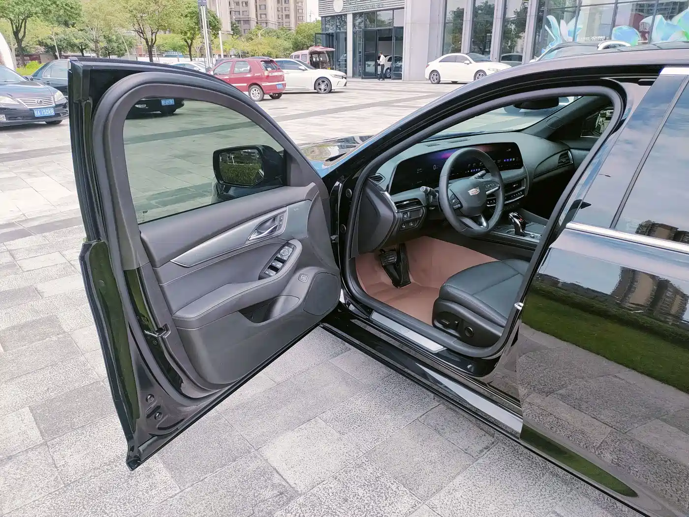 Cadillac CT5 2025 2025 Model 28T Urban Sport Edition