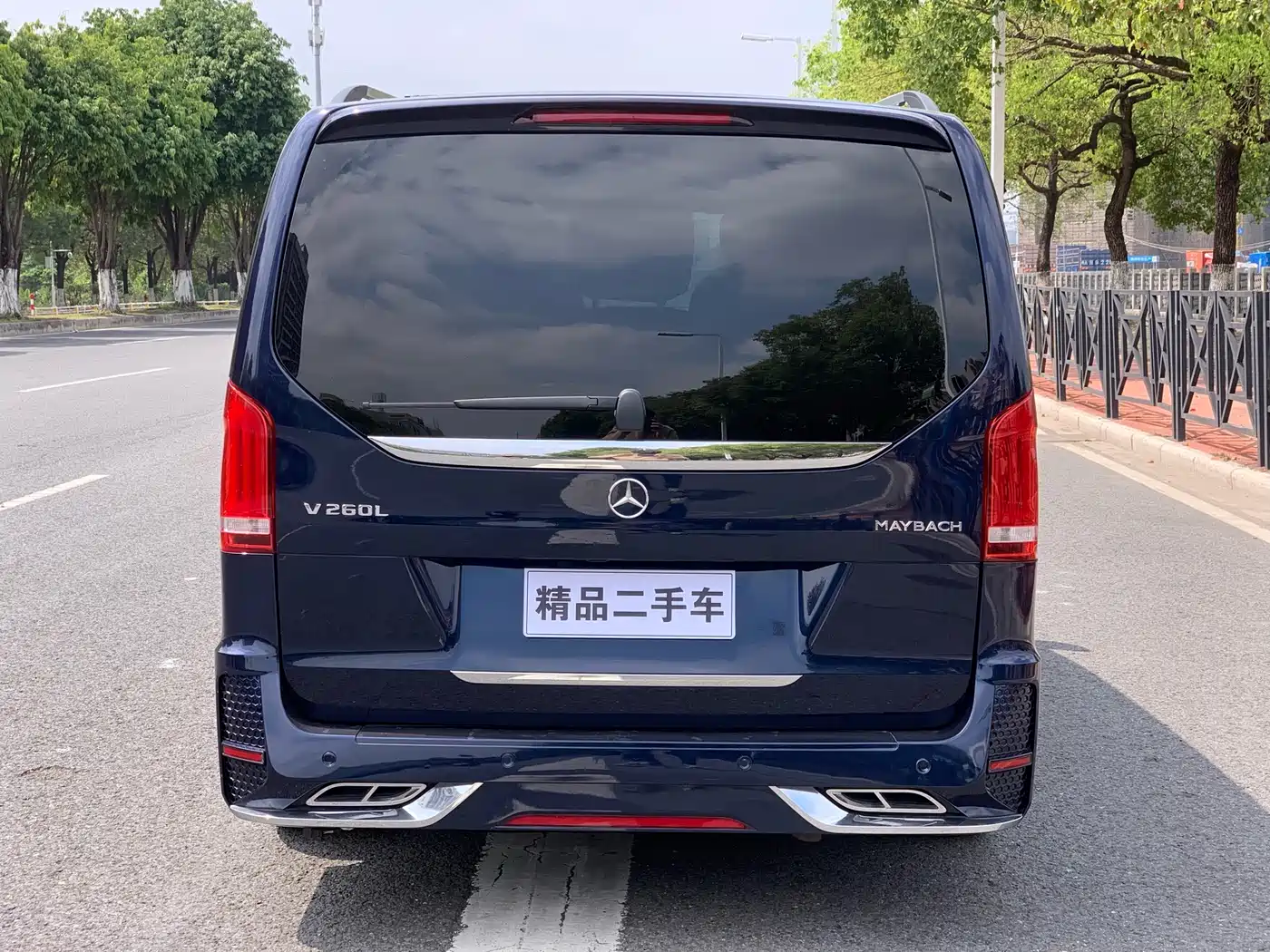 Mercedes-Benz V-Class 2022 V 260 Prestige Edition фото 5