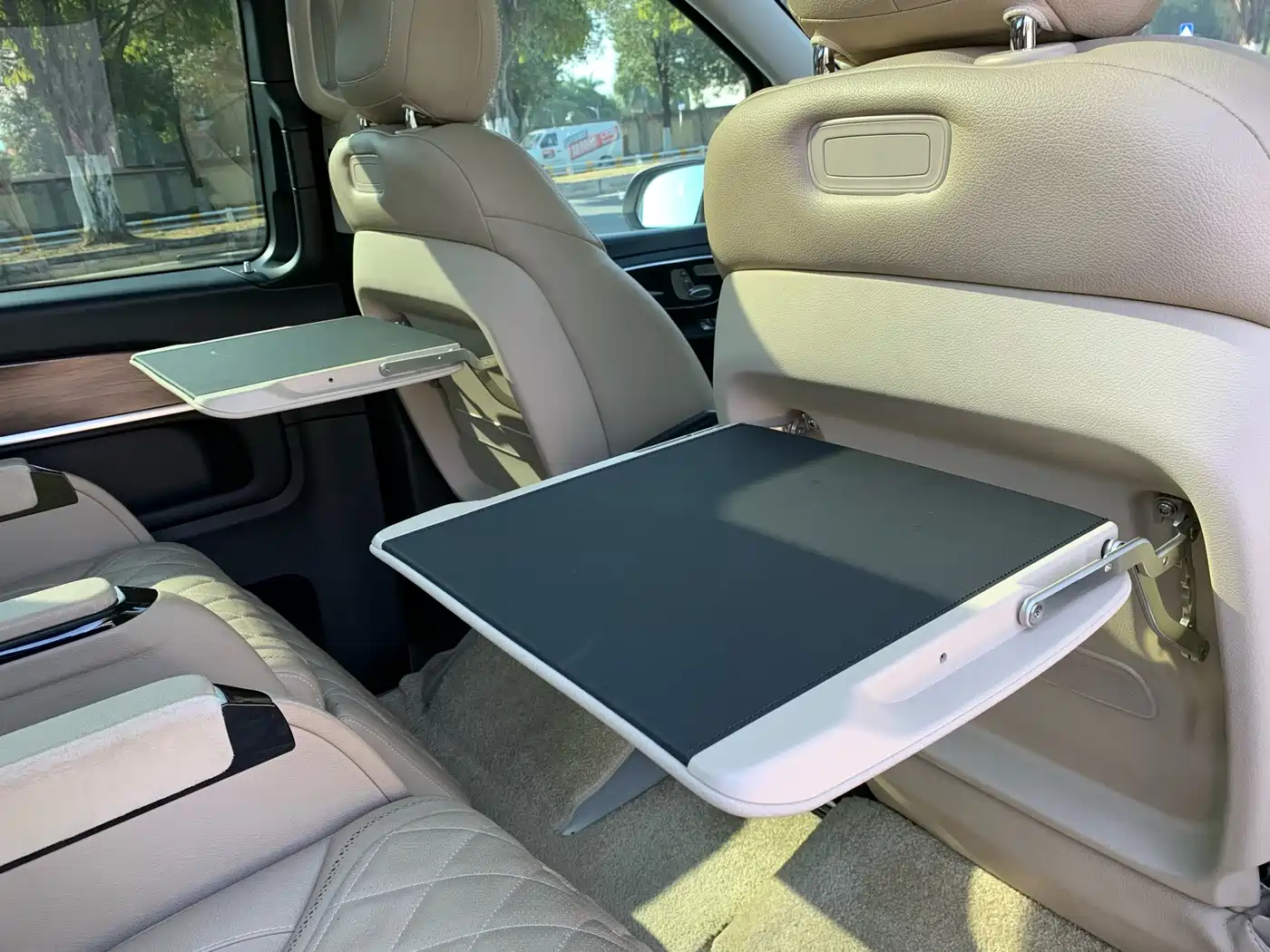 Mercedes-Benz V-Class 2022 V 260 Prestige Edition фото 32