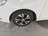 Фото 23 - Roewe 360