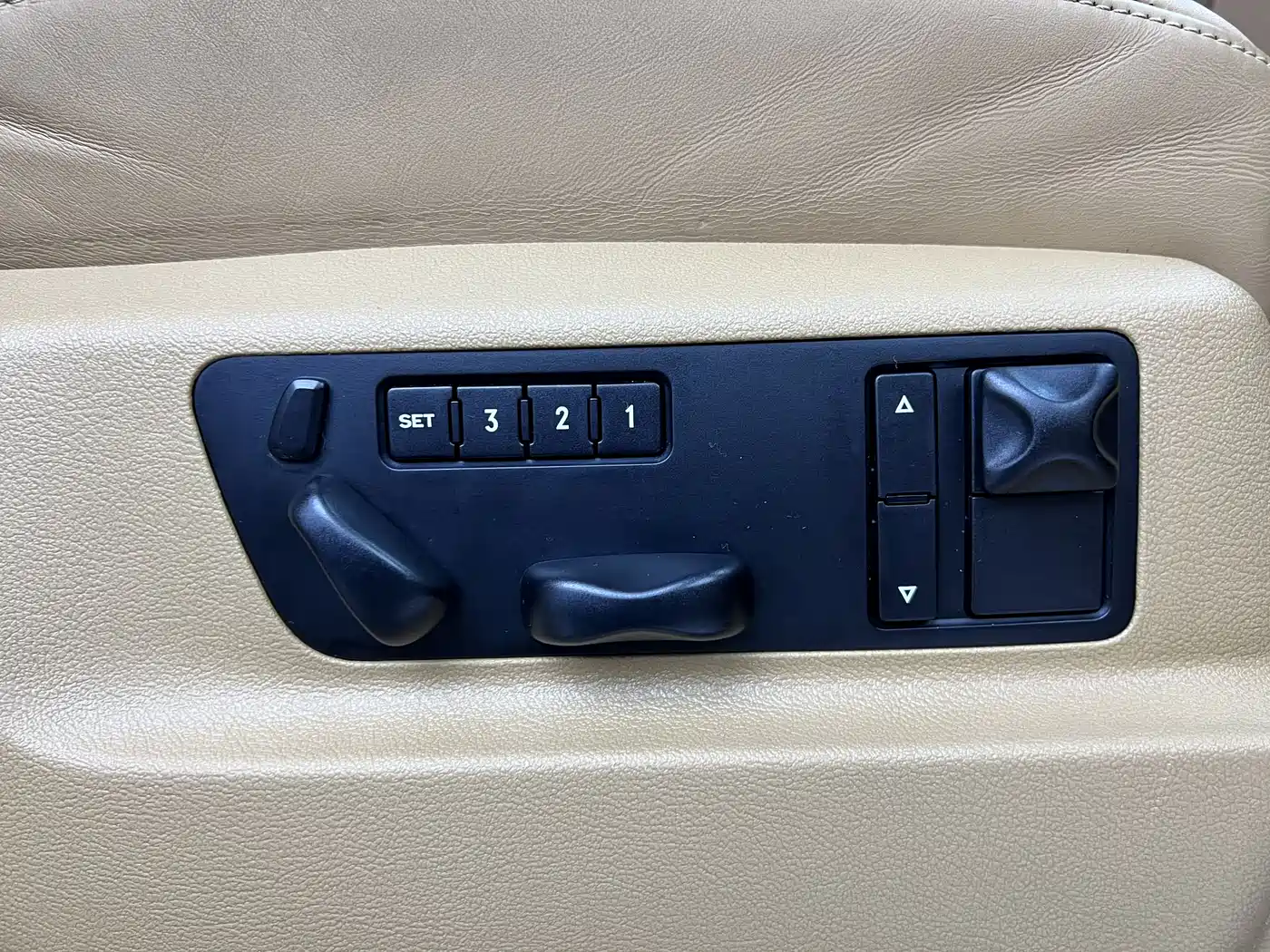Porsche Cayenne 2008 Model Cayenne GTS 4.8L фото 21