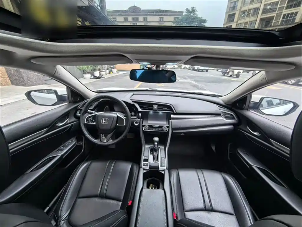 Photo 12 - Honda Civic