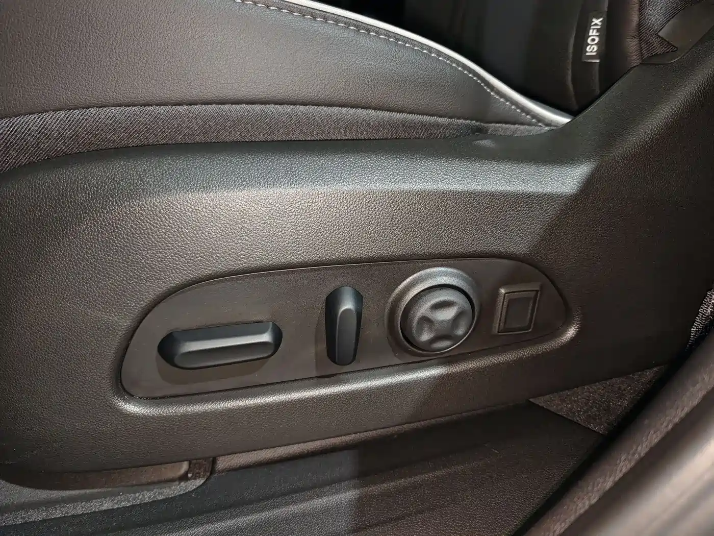 Buick Enclave 2022 652T AWD Premium Flagship 6-Seater фото 24