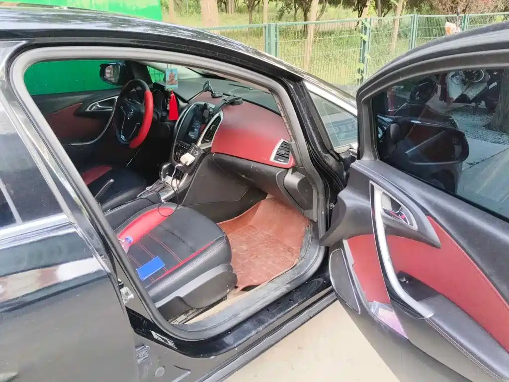Фото 12 - Buick Excelle