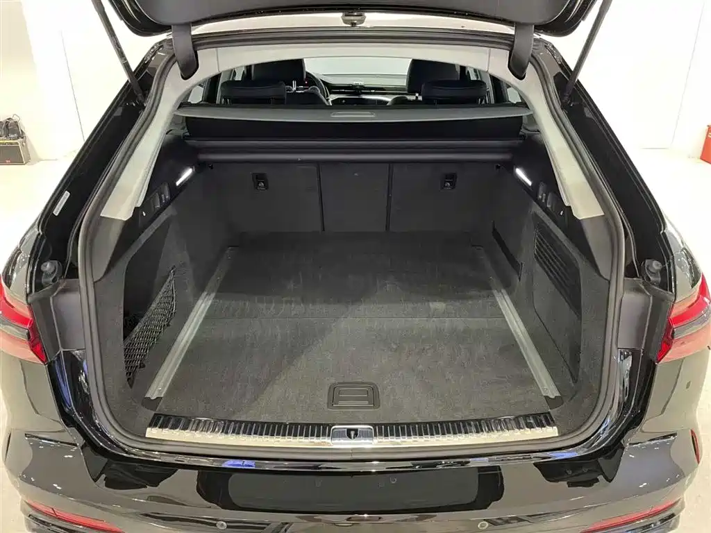 Audi A6 (Import) 2024 2024 Avant Pioneer 45 TFSI Premium Dynamic