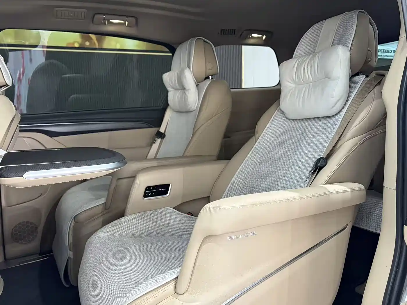 BUICK GL8 NEW ENERGY