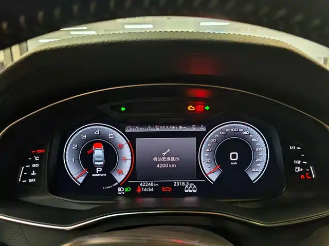 Audi A6L 2019 40 TFSI Luxury Dynamic — фото 3
