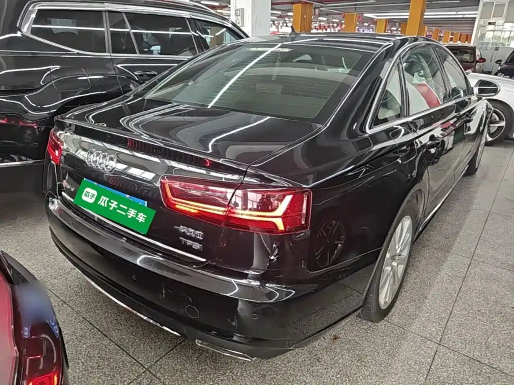 Фото 7 - Audi A6L
