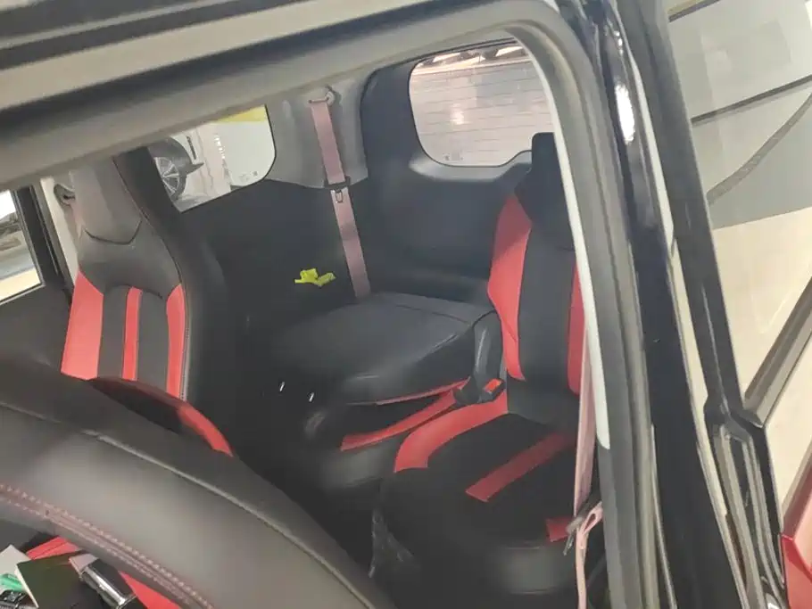 Baojun E300 2021 2020 Plus Stellar Smart Fun Edition