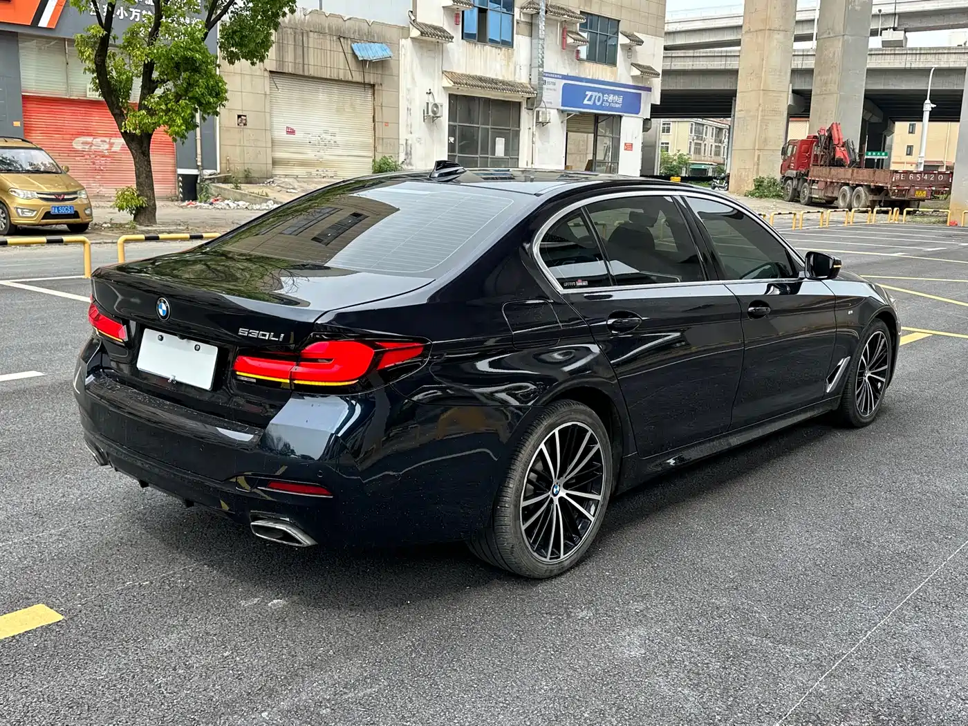 BMW 5 Series 2020 530Li Leading M Sport Package фото 8