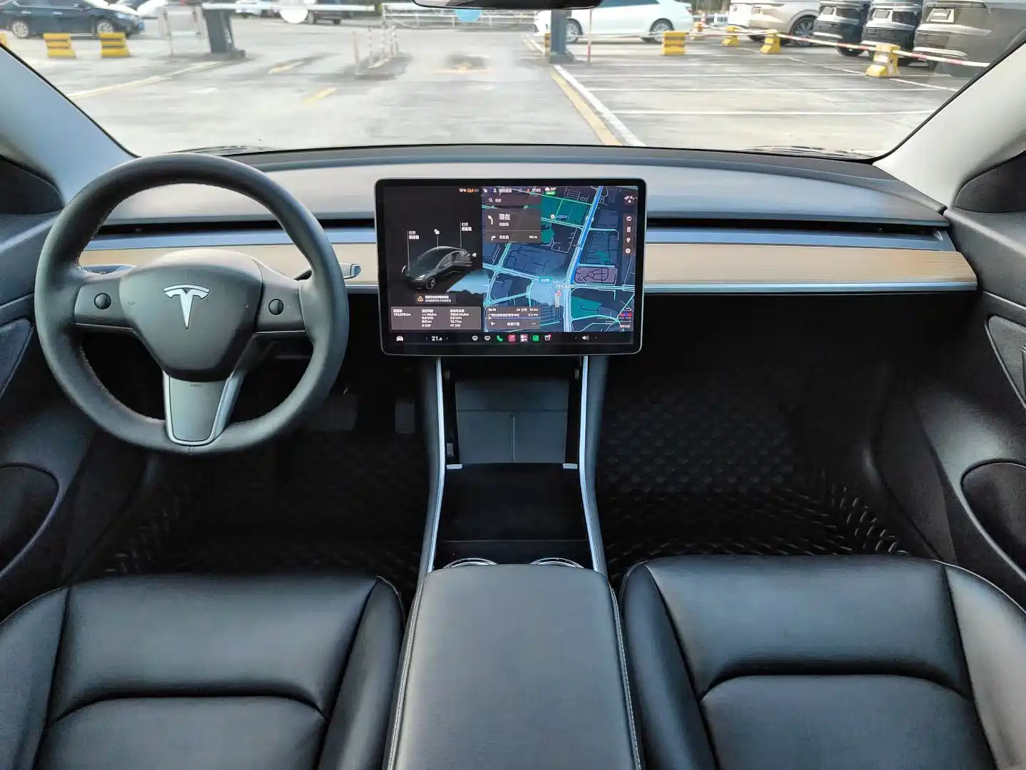 Photo 7 - Tesla Model 3