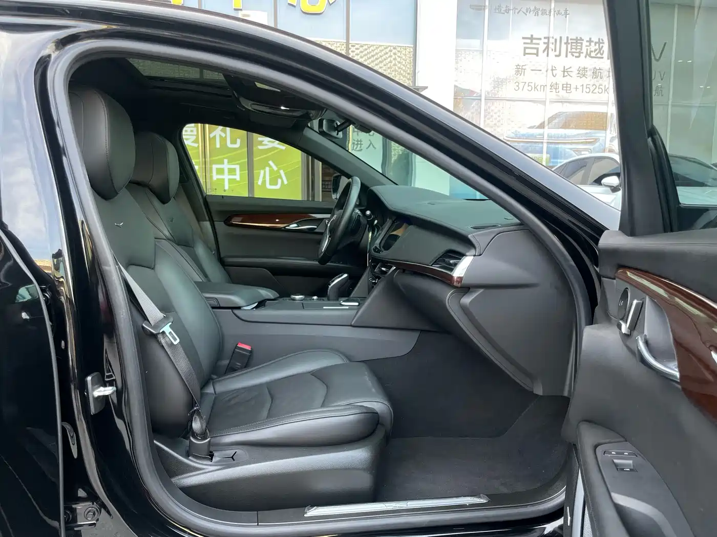 CADILLAC CT6