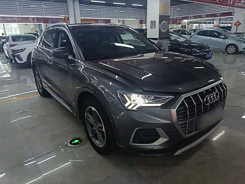 Фото 4 - Audi Q3