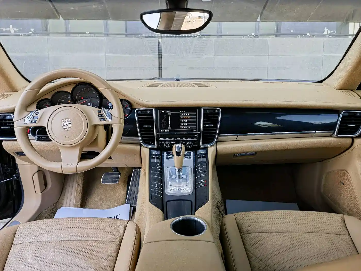Porsche Panamera 2010 Panamera 4 3.6L фото 10