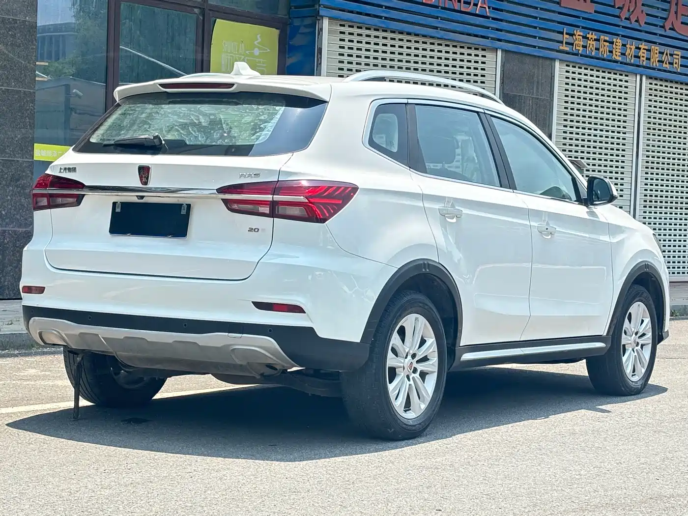 Фото 5 - Roewe RX5