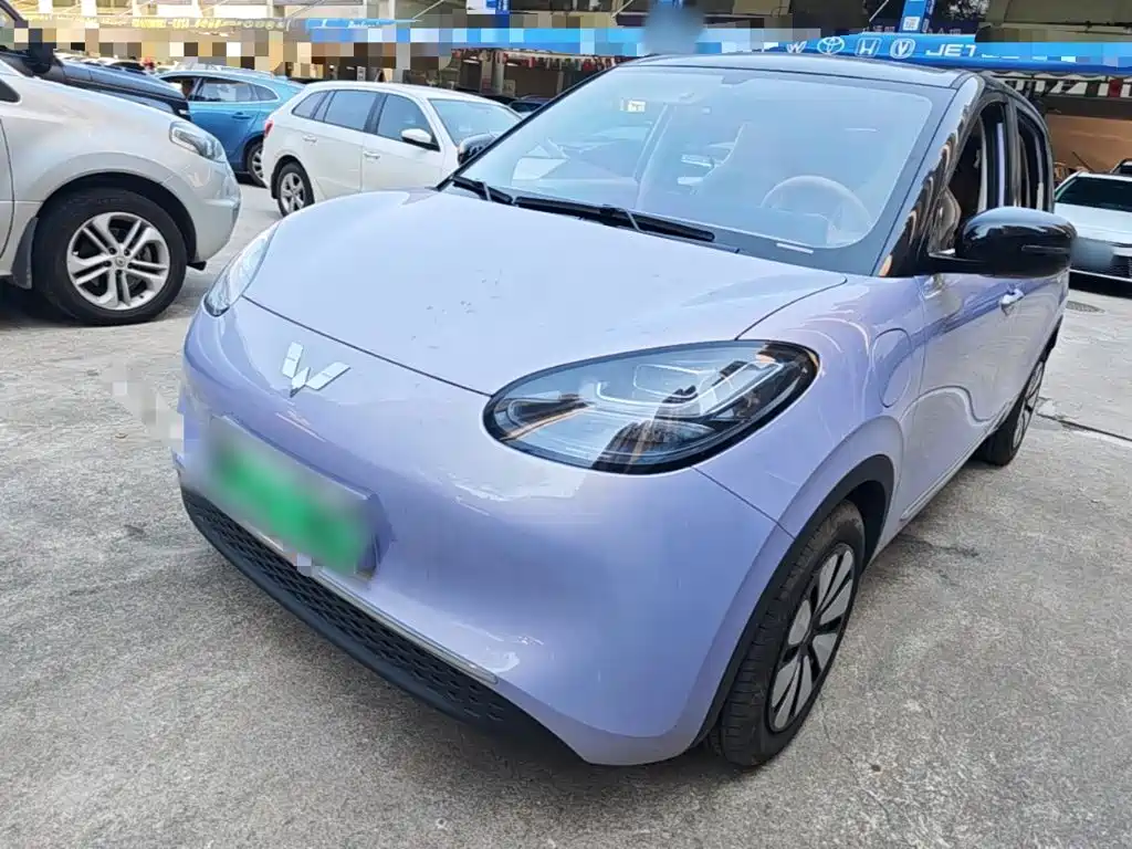 Similar car