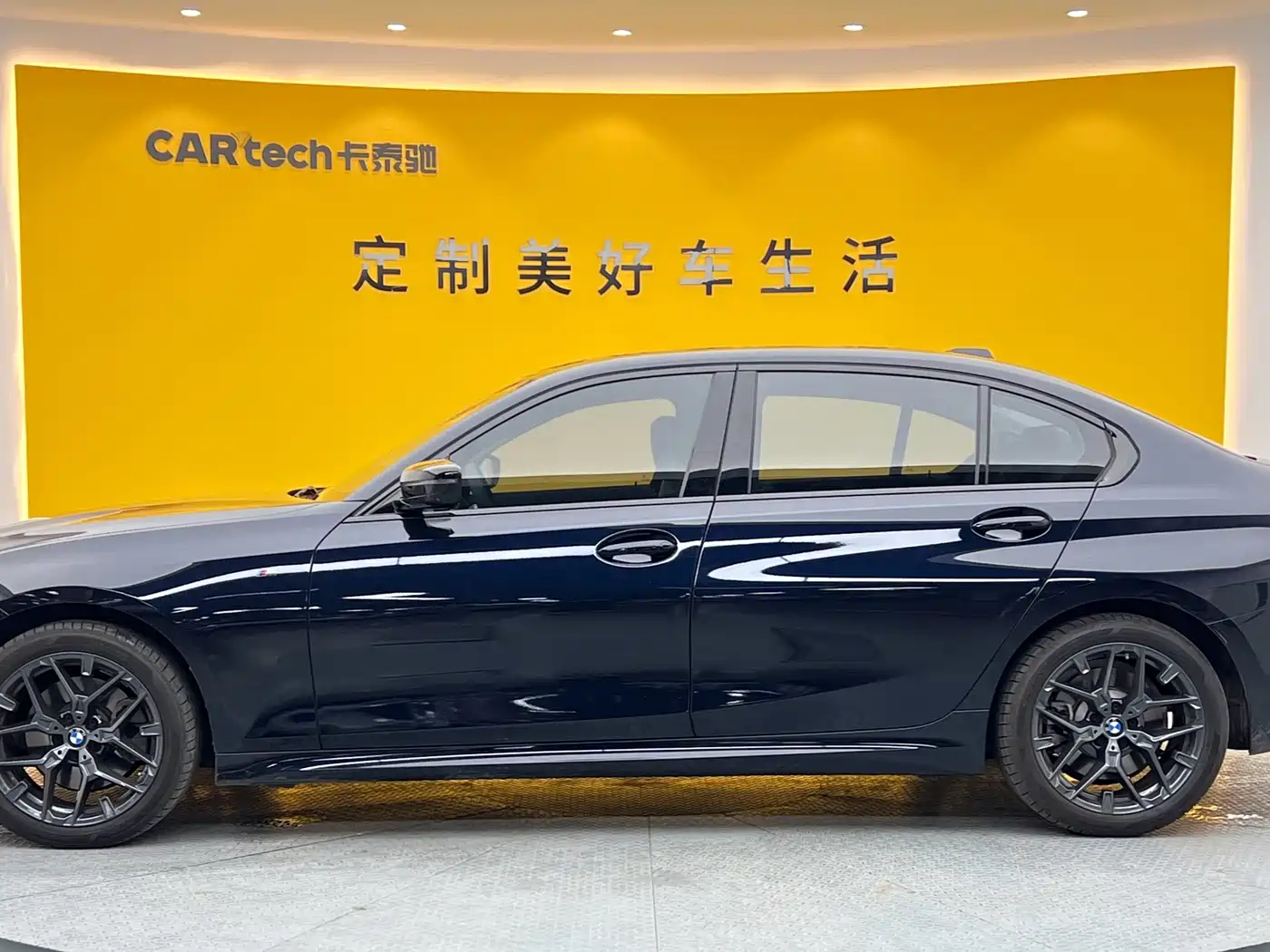 BMW 3 Series 2025 330Li M Sport Night Edition фото 31