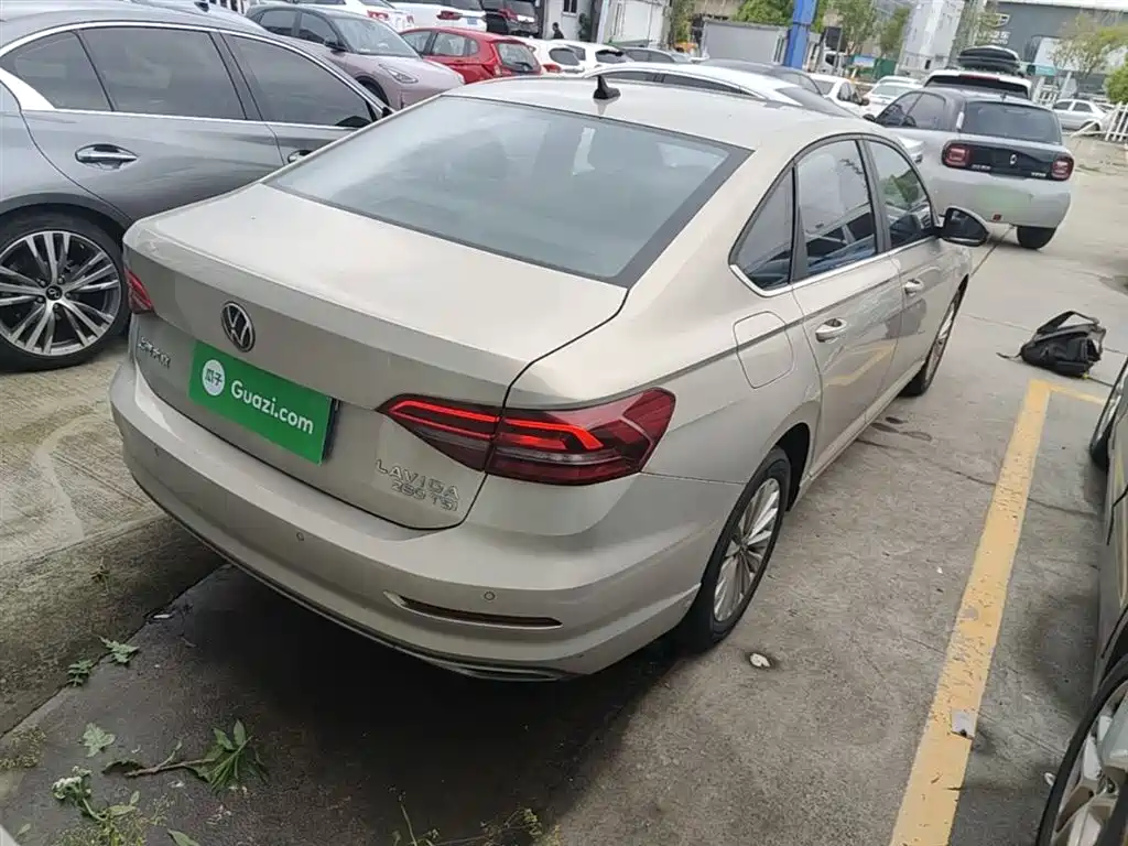 Volkswagen Lavida 2022 280TSI DSG Comfort Edition фото 7