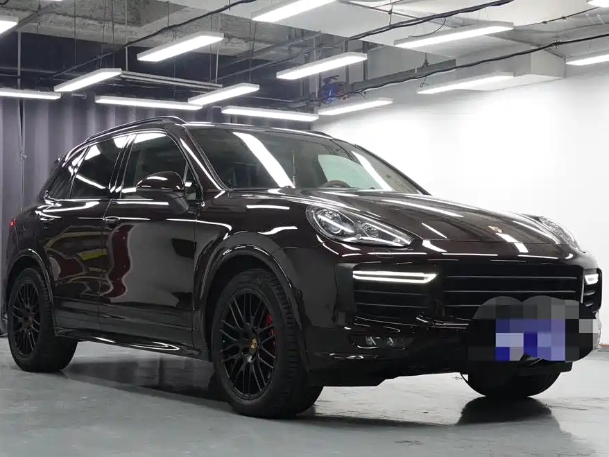 Porsche Cayenne 2015 Cayenne GTS 3.6T фото 6