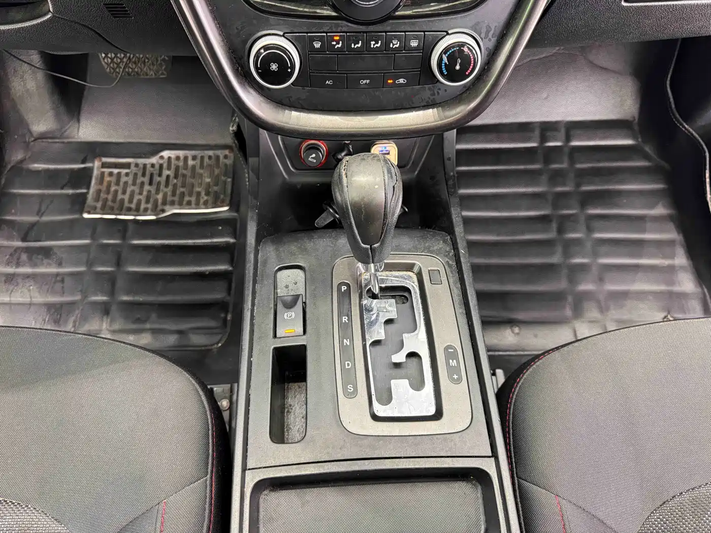 Besturn X80 2015 2015 2.0L Automatic Comfort