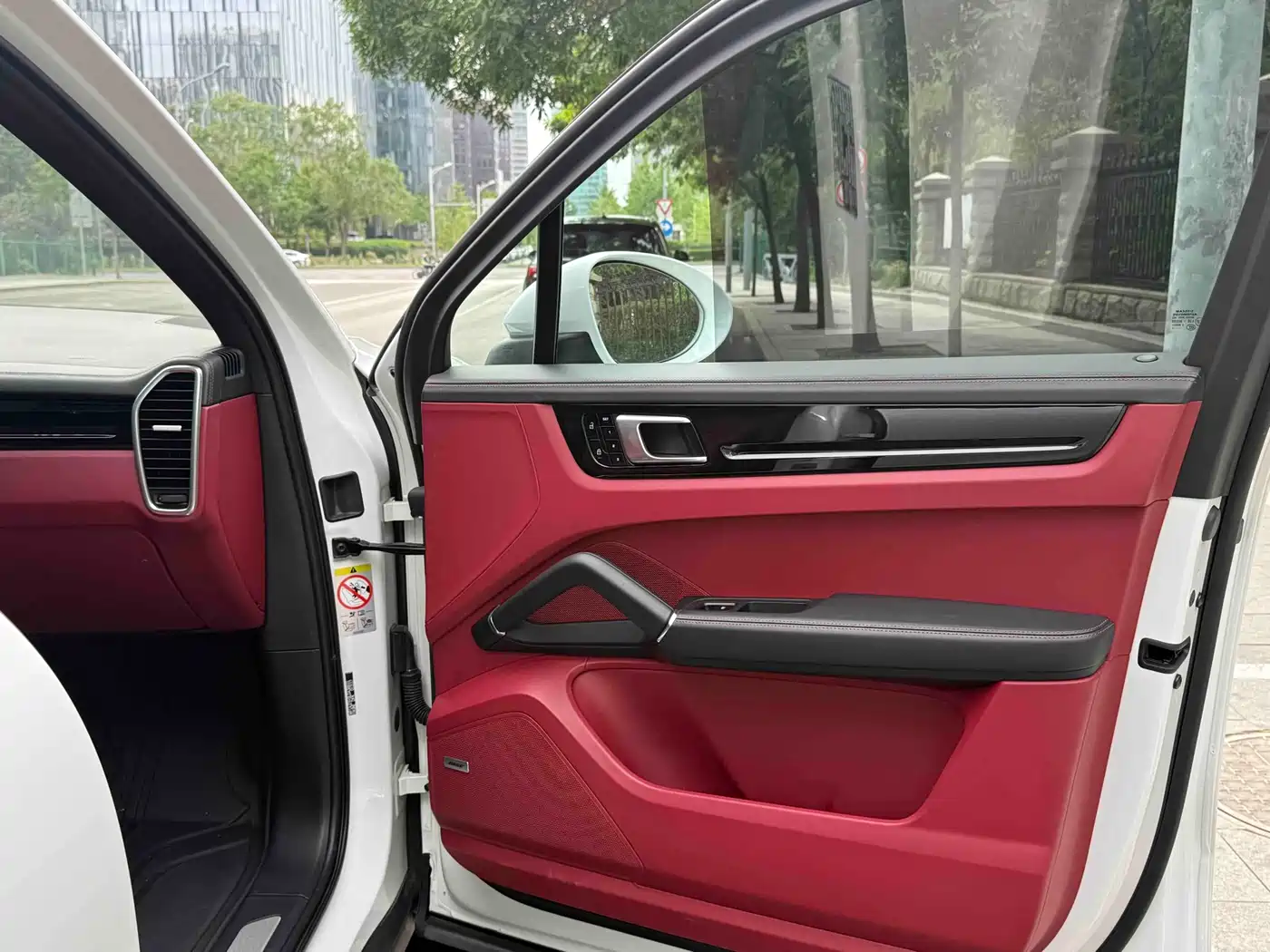 Porsche Cayenne New Energy 2020 Cayenne E-Hybrid 2.0T фото 24