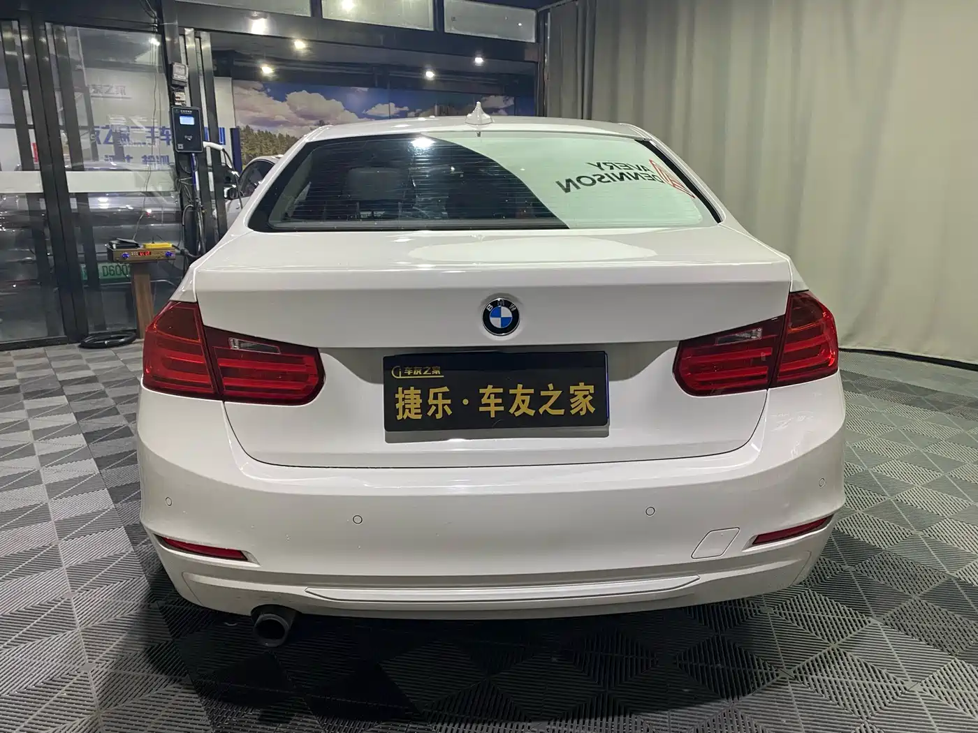 BMW 3 Series 2015 316i Progressive фото 6