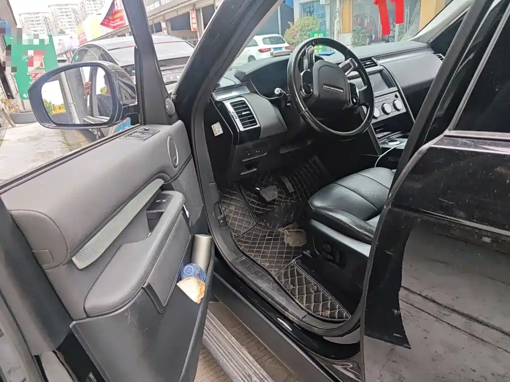 Photo 17 - Land Rover Discovery