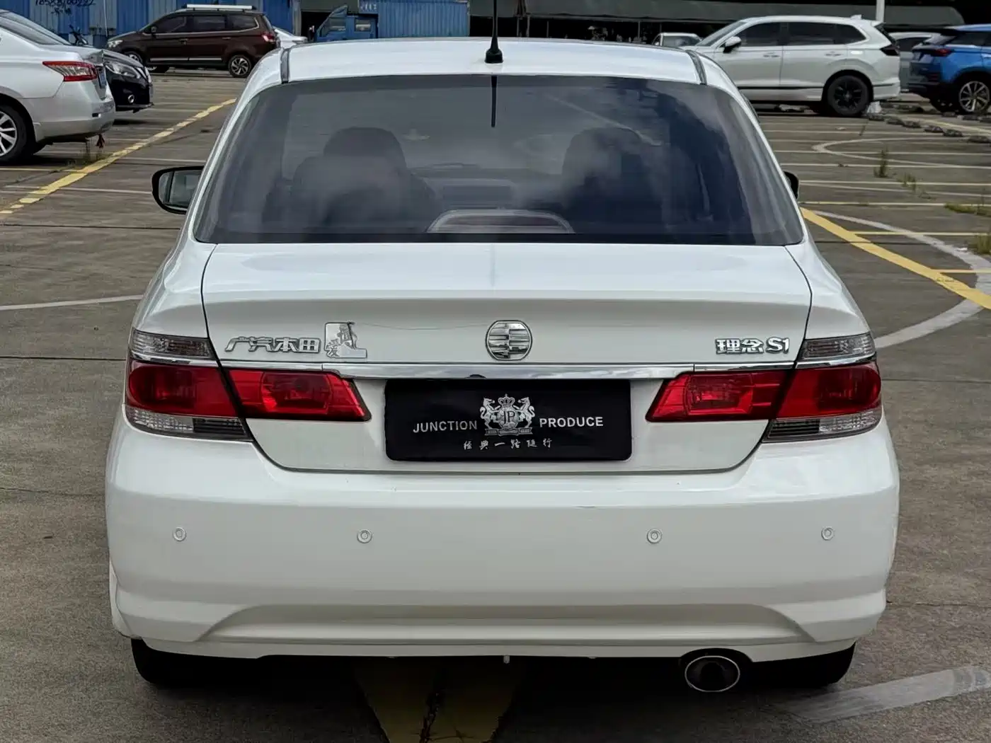 Everus S1 2012 2012 1.5L Automatic Luxury